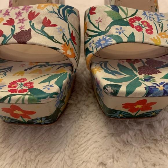 HP🎉Alice + Olivia Floral Heels - Picture 4 of 7